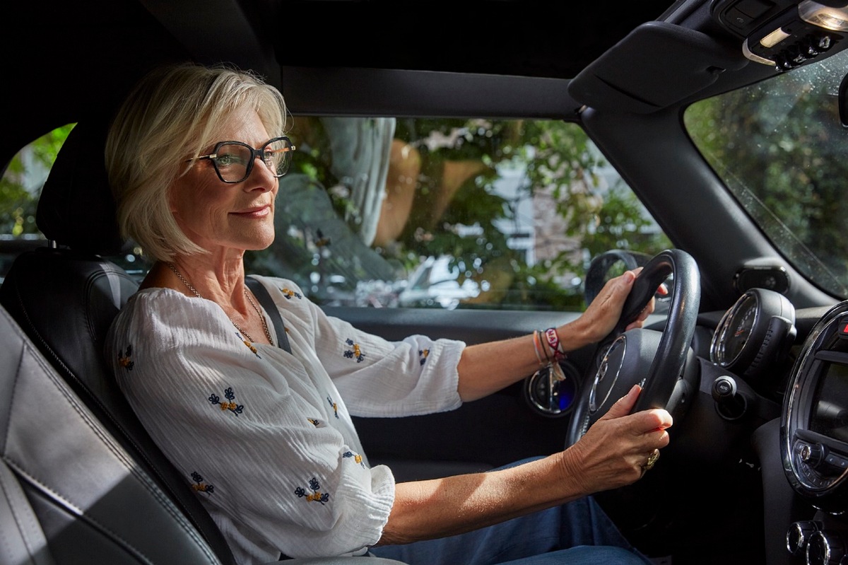 Autofahren mit guter Sicht für gute Fahrt: Zwei Drittel brauchen eine Brille