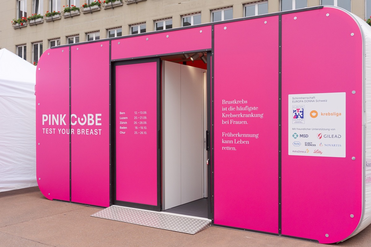 Einladung: Brustkrebsaufklärungsaktion im PINK CUBE in Baden am 18. und 19.10.