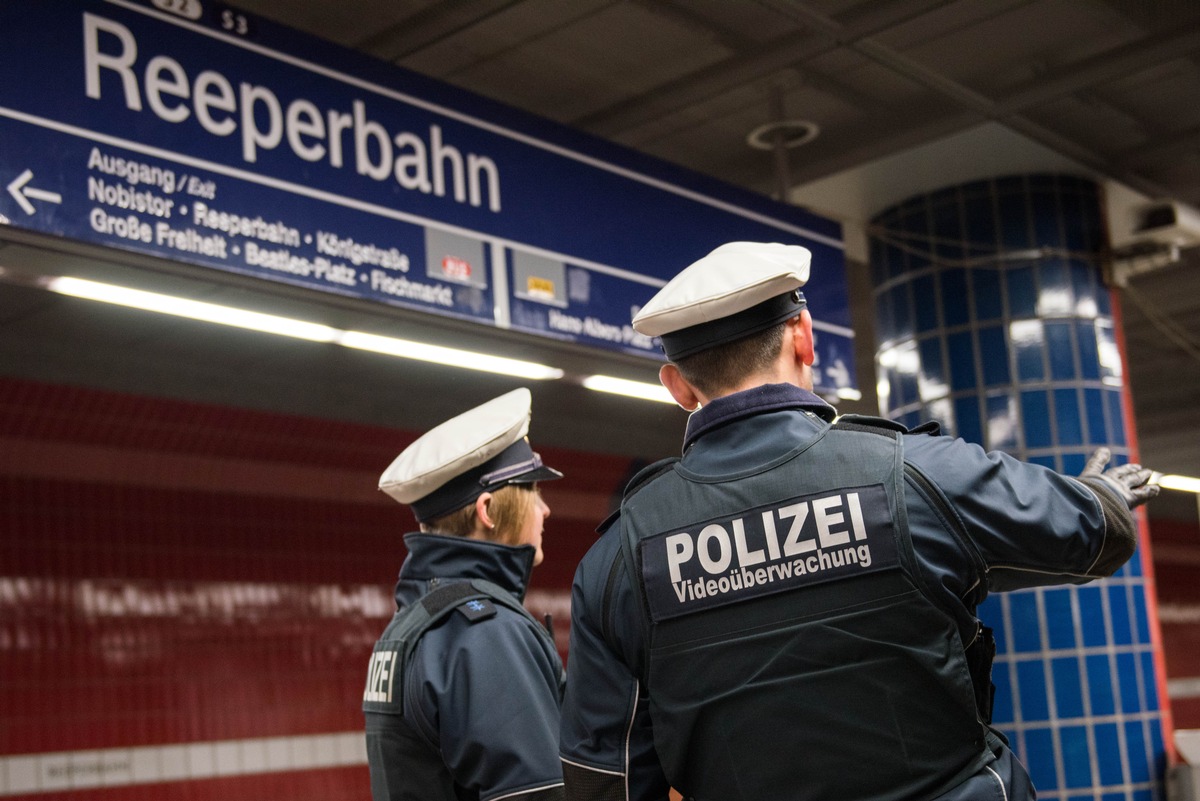 BPOL-HH: S-Bahnhof Reeperbahn: Verdacht auf sexuelle Belästigung