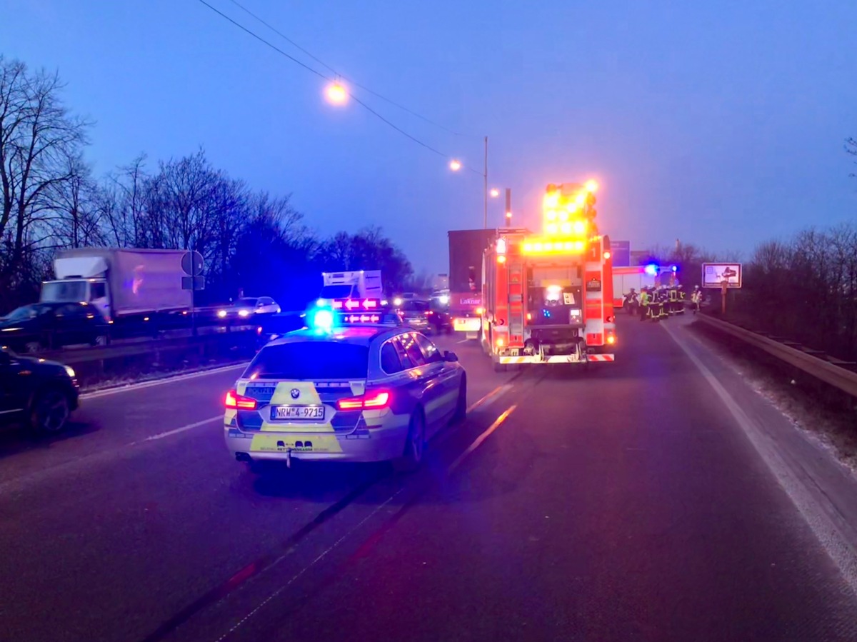 FW-BN: Verkehrsunfall auf der BAB 565 im Bereich Nordbrücke, eine verletzte Person