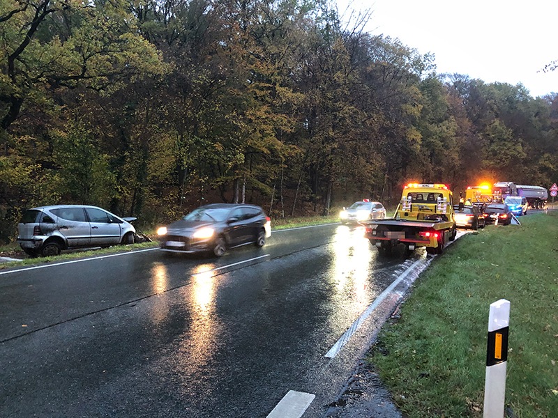 POL-ST: Ibbenbüren, Verkehrsunfall mit Verletzten, einspurige Sperrung der B219