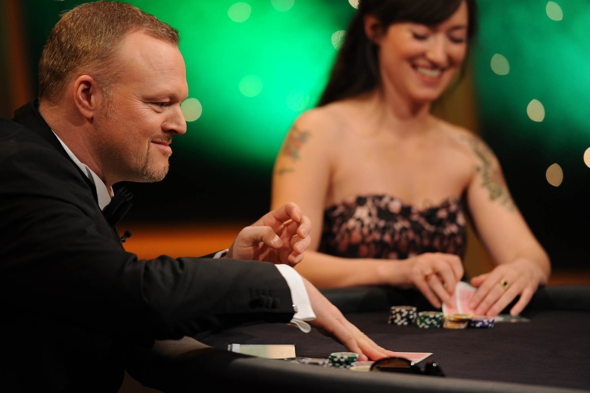 Howard Carpendale, Charlotte Roche und Peyman Amin pokern mit Stefan Raab