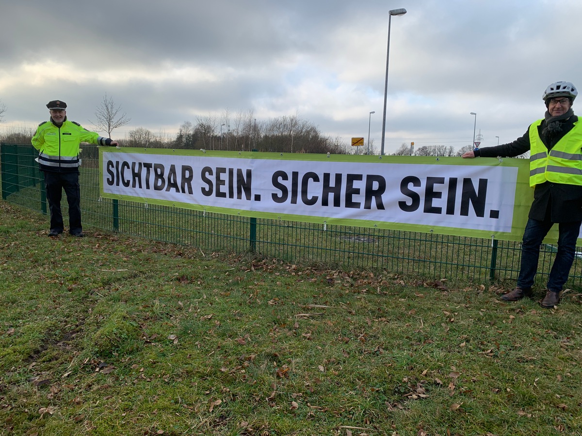 POL-WL: Banner-Aktion für mehr Sicherheit im Straßenverkehr