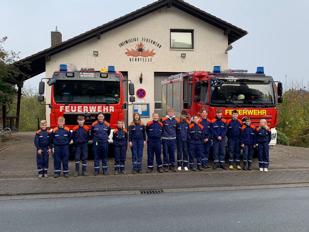 FW Beverungen: Erfolgreicher Berufsfeuerwehrtag der Jugendfeuerwehr Herstelle