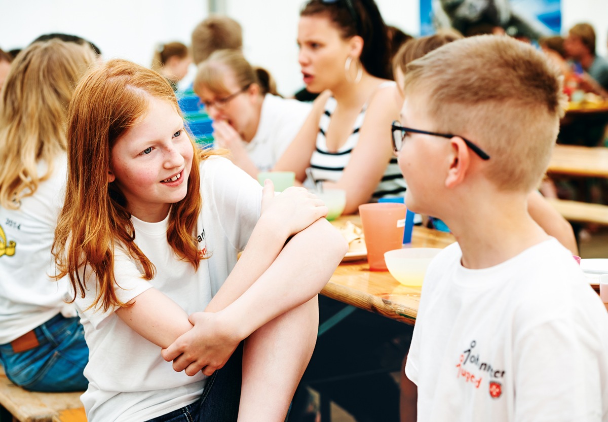 70 Jahre Grundgesetz / Johanniter-Unfall-Hilfe setzt sich für die Aufnahme von Kinderrechten ein