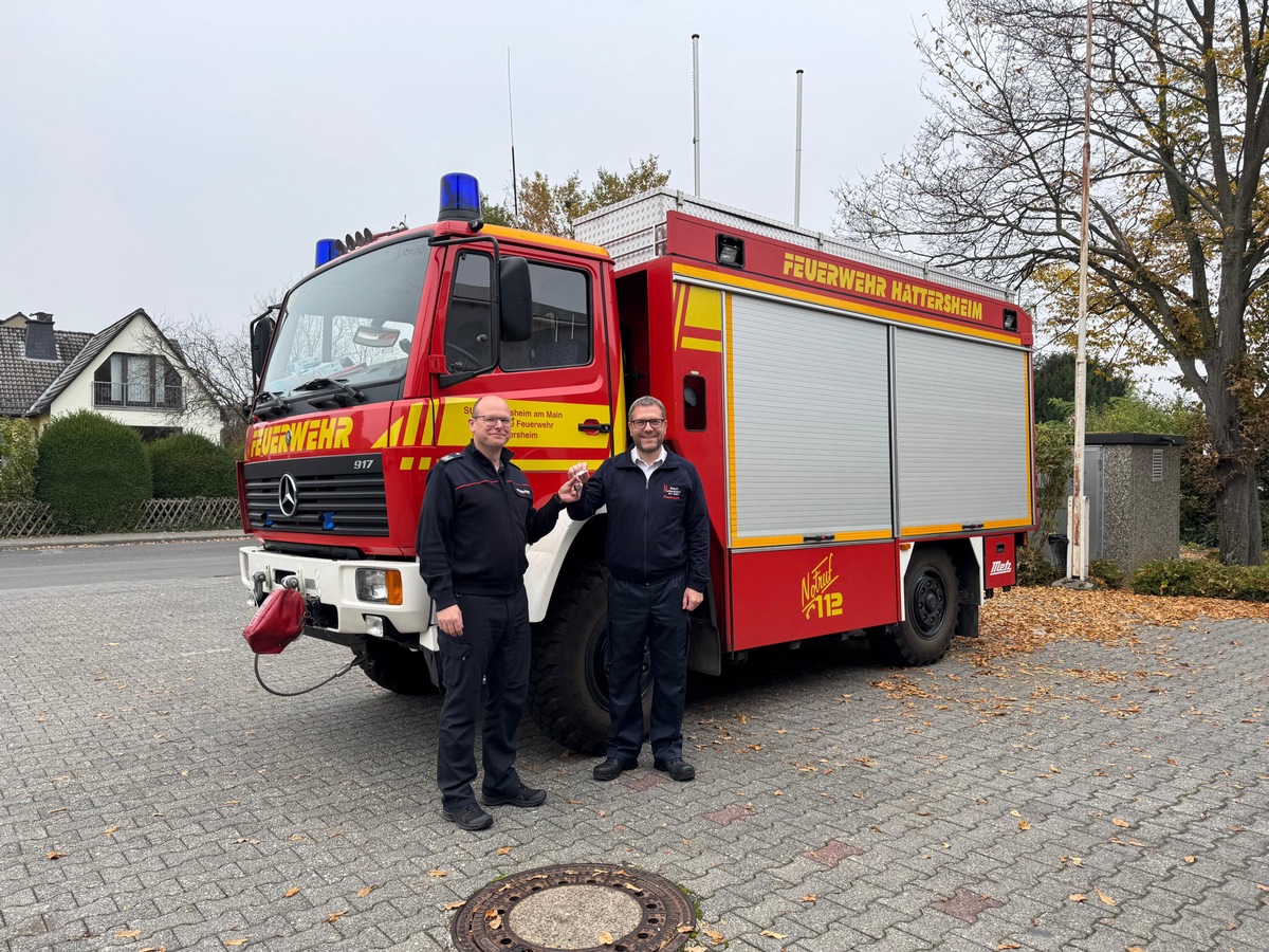 Feuerwehr MTK: Nach Brand bei der Feuerwehr Stadtallendorf: Hattersheim unterstützt mit Rüstwagen