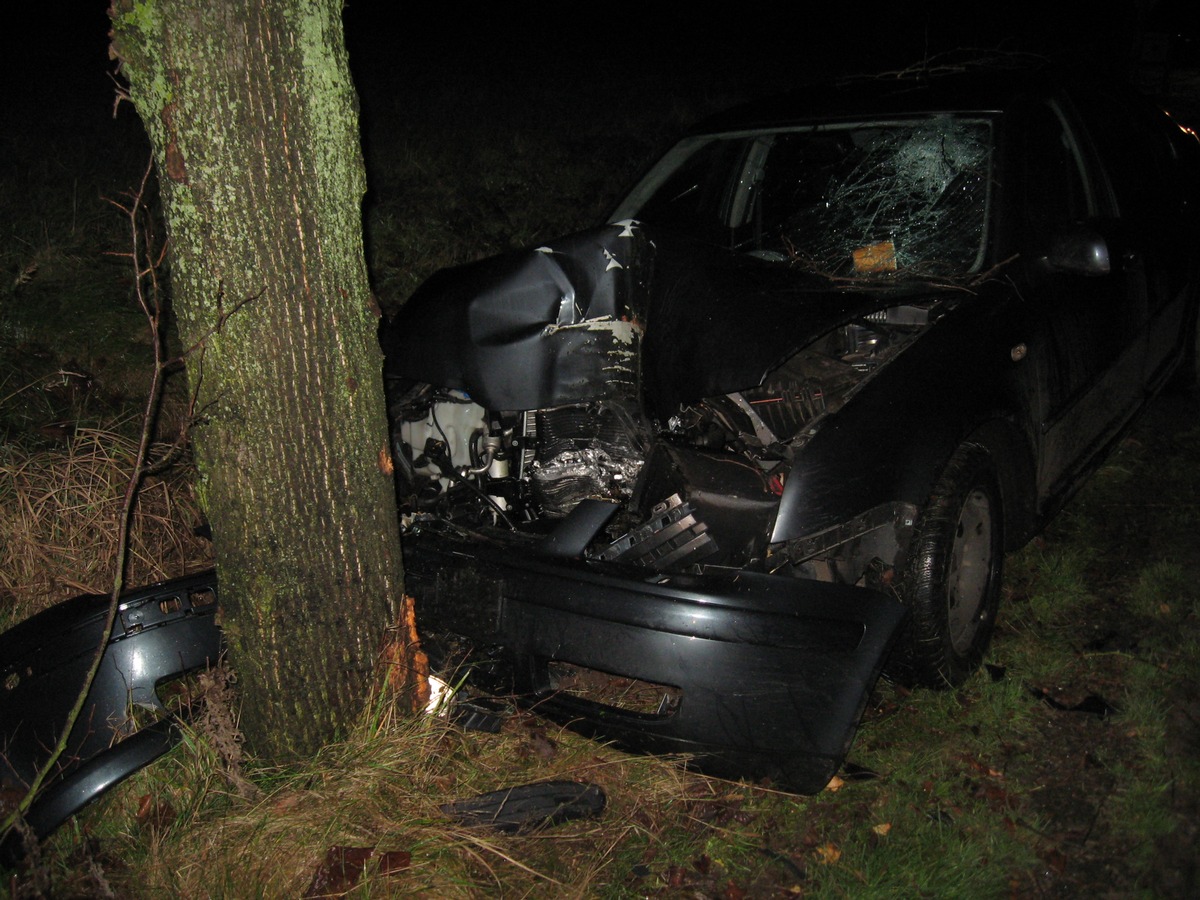 POL-WL: Erste Unfallserie wegen Schneeglätte ++ Rosengarten/Vahrendorf - Frontal gegen Baum geprallt ++ Marschacht - Technisches Gerät geklaut ++ und weitere Meldungen