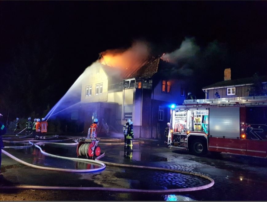 POL-CE: Langlingen - Brand eines alten, leerstehenden Einfamilienhauses