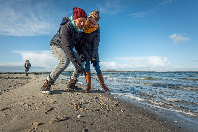 Schleswig-Holstein-Tourismus im Oktober 2021: Erneutes Plus bei Gäste- und Übernachtungszahlen