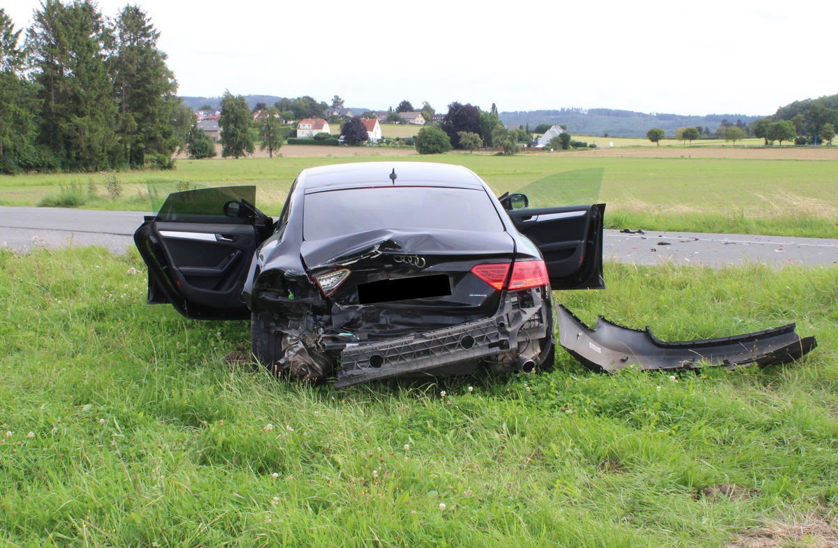 POL-MI: Autos kollidieren auf dem Lerchenweg