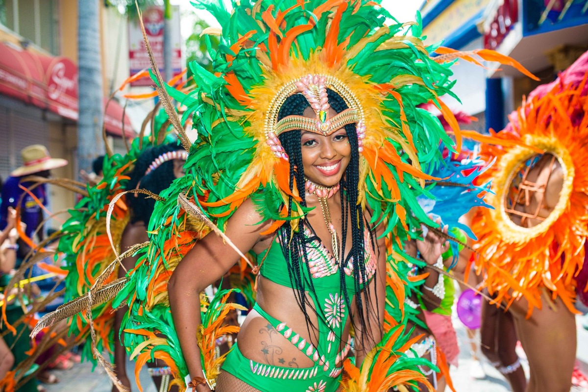 Karibik-Insel lädt zum exotischen Karneval Ende April ein