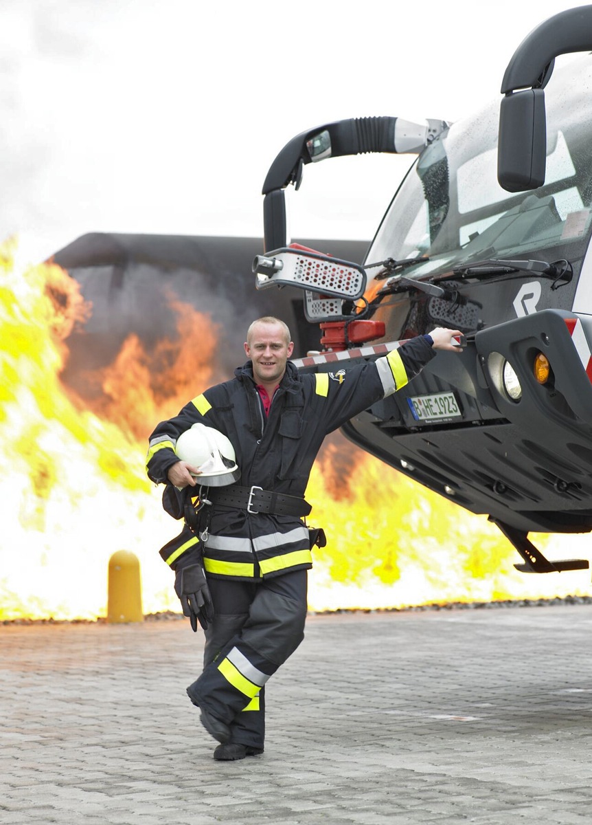 &quot;FAT MACHINES&quot; - Jürgen Vogel testet für DMAX gigantische Maschinen an Land, im Wasser und in der Luft