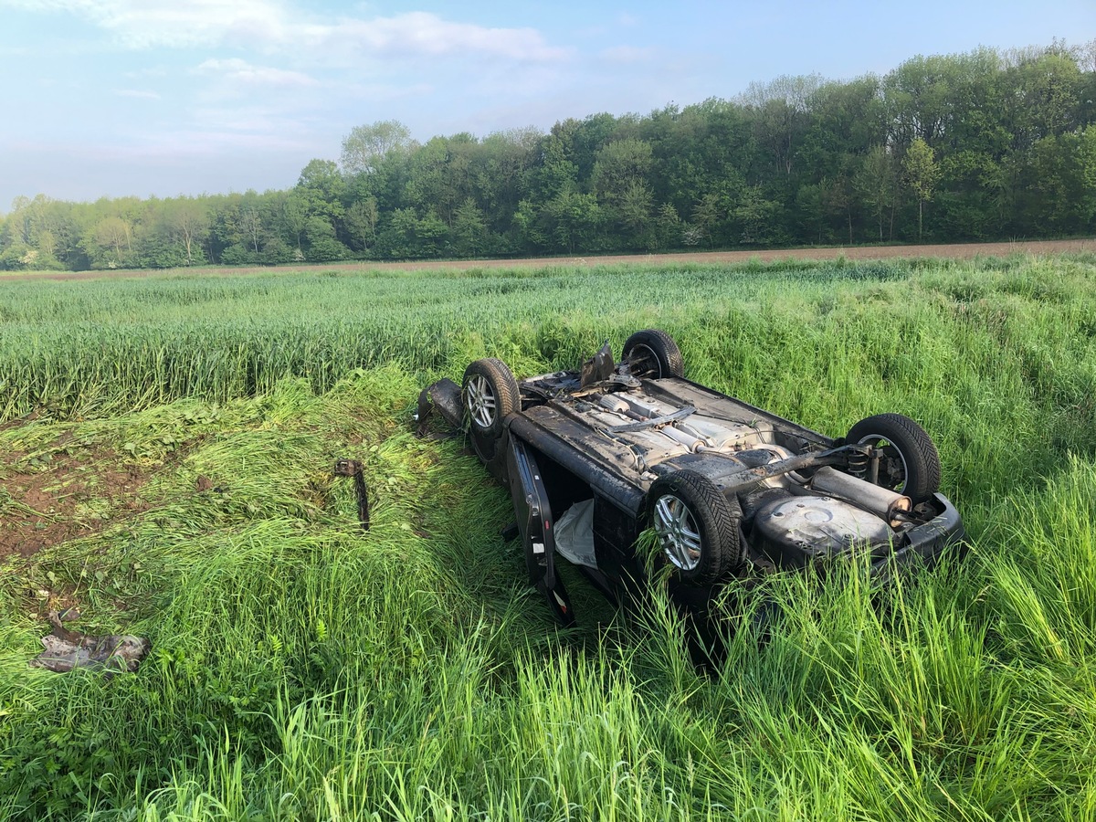 FW-WAF: Verkehrsunfall Halene-Kampen