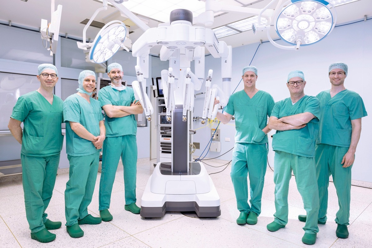 Pressemitteilung: Zweiter Da-Vinci-Xi-Roboter für die Chirurgie am Klinikum Nürnberg