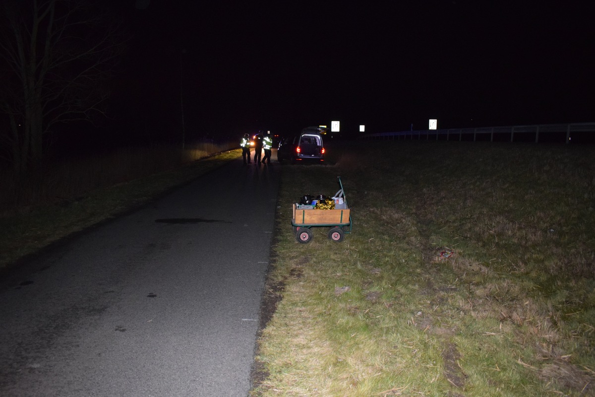 POL-DEL: LK Wesermarsch: Verkehrsuunfall mit schwerverletzter Person einer Kohlfahrtgruppe +++ Nachtrag mit einem Bild