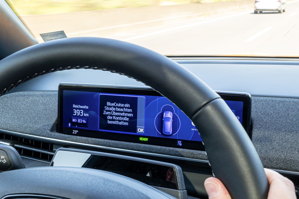 E-Mobility Automatisiertes Fahren Level 2+ mit Ford BlueCruise-Technologie jetzt im Mustang Mach-E bestellbar