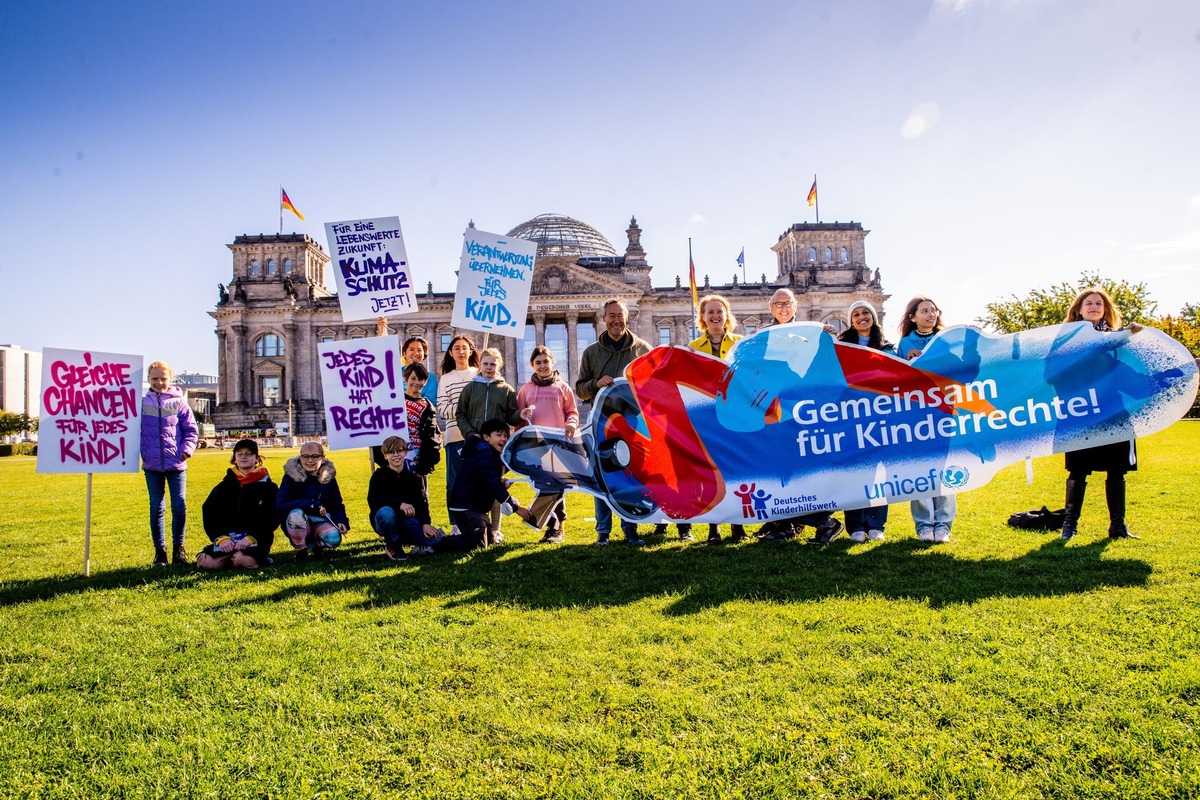 Weltkindertag 2022: UNICEF und DKHW fordern, Kinder jetzt zu stärken