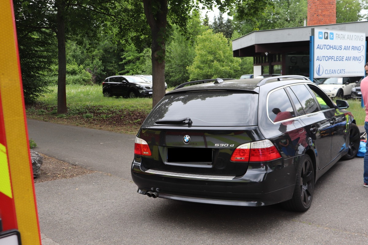 POL-ME: Kind bei Verkehrsunfall schwer verletzt - Ratingen - 2005119