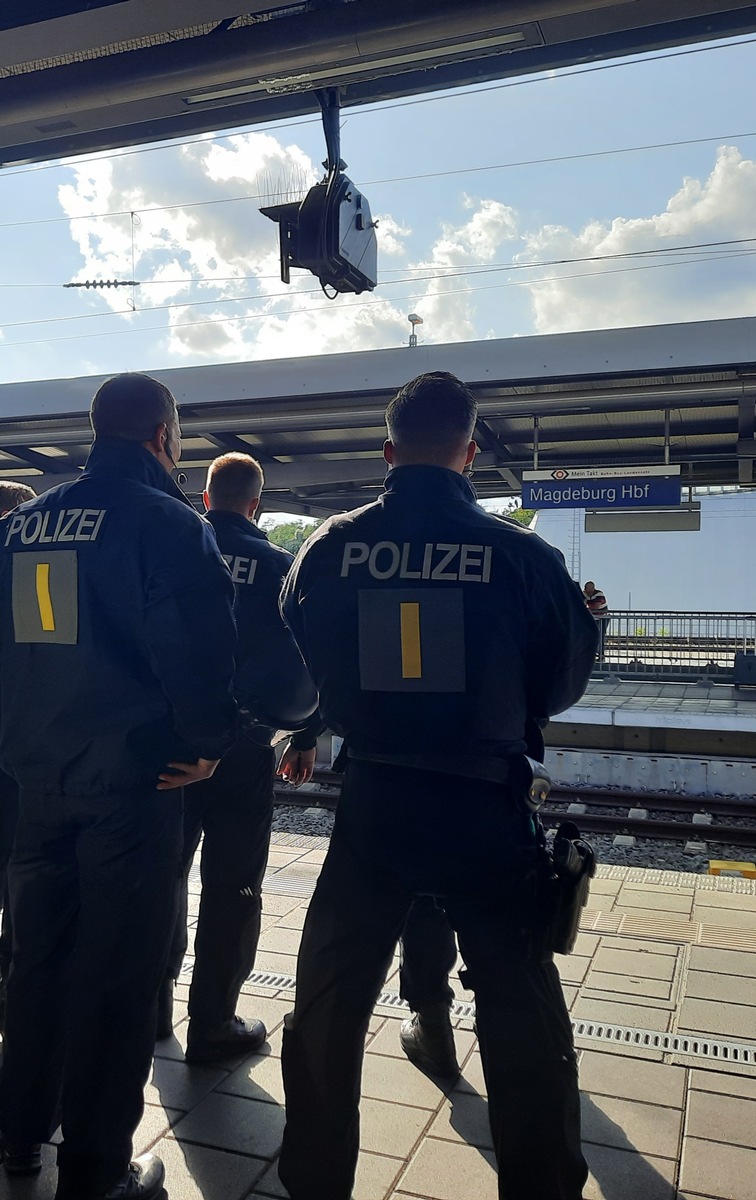 BPOLI MD: Die Bundespolizeiinspektion Magdeburg informiert zum Fußballspiel des 1. FC Magdeburg gegen Hansa Rostock