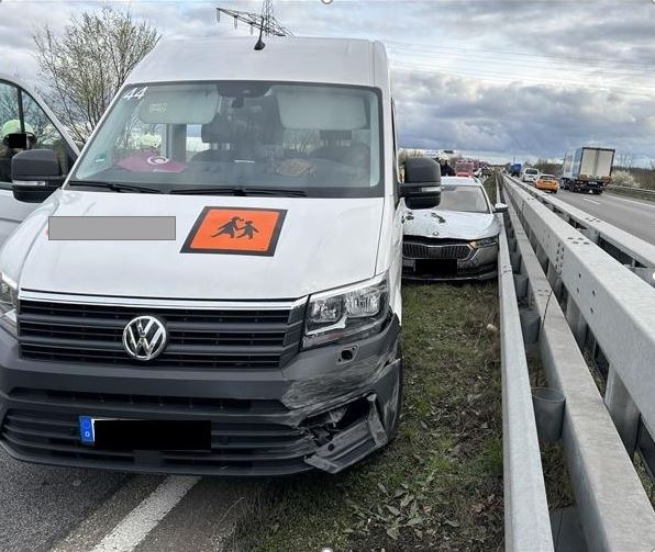 POL-PDLD: Unfall mit verletzter Person