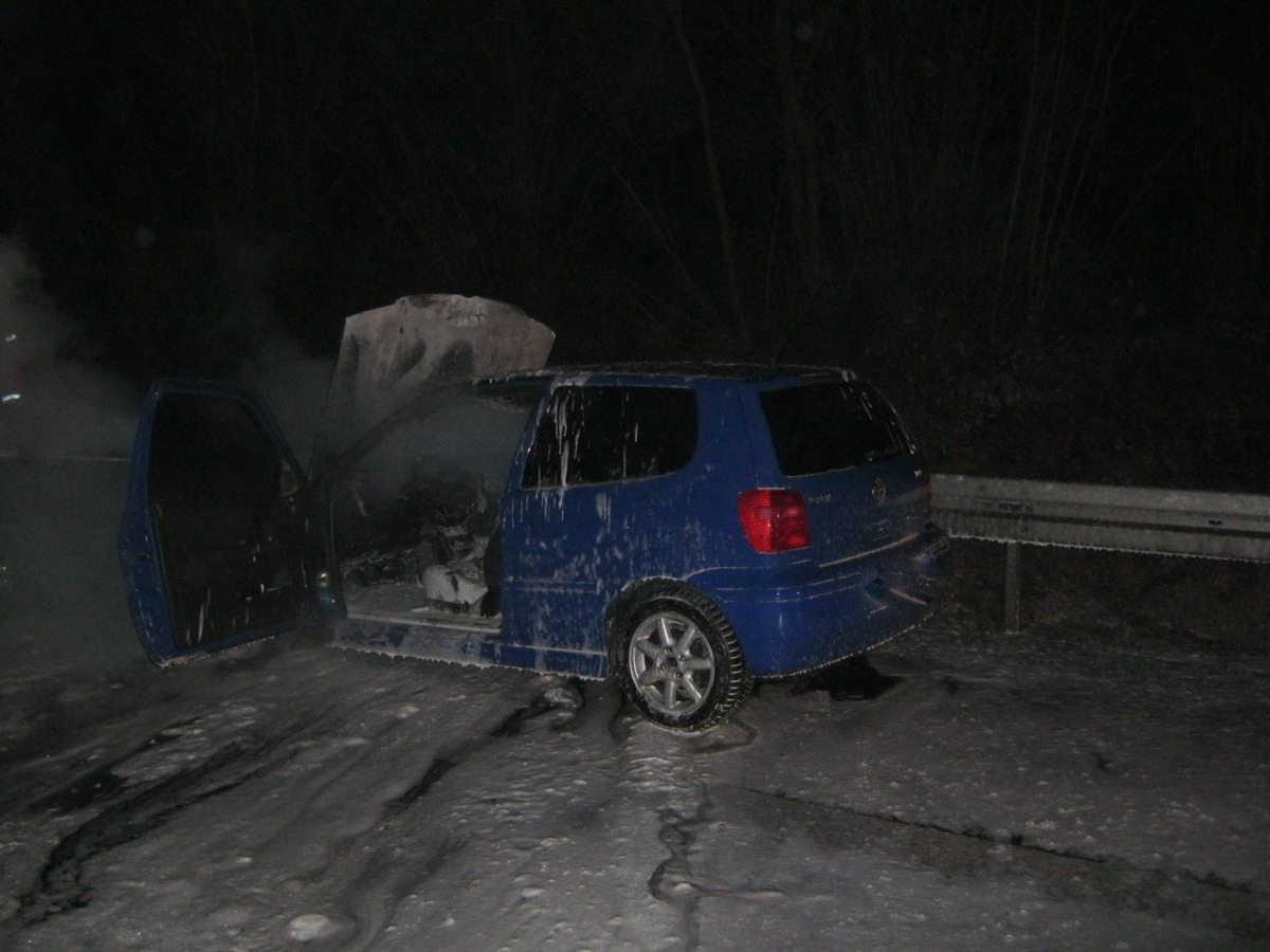 POL-WL: ++ Jesteburg - Verkehrsunfallflucht ++ Stelle A 39 - brennender PKW ++ weitere Meldungen ++