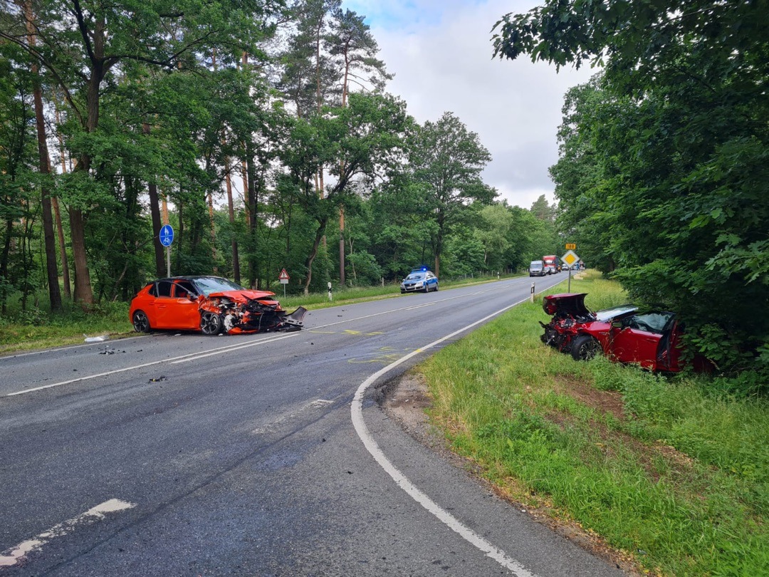 POL-GF: Unfall mit drei Verletzen