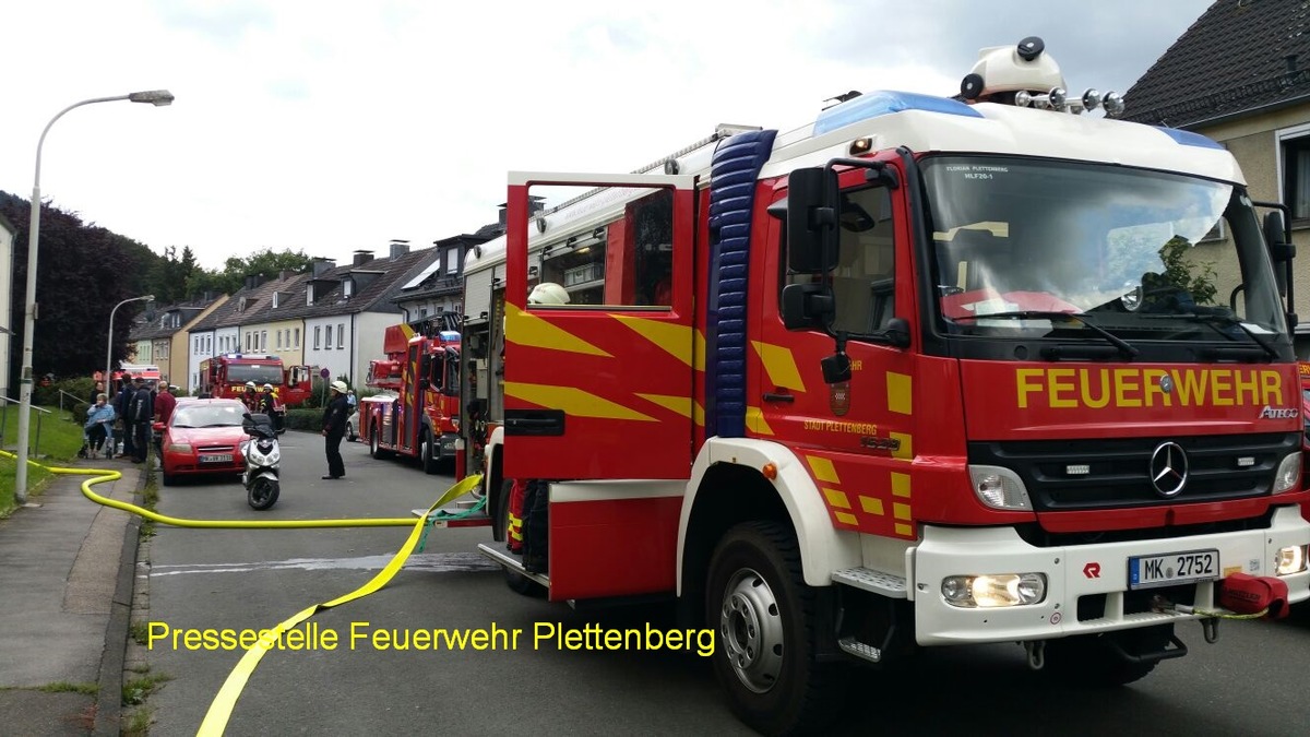 FW-PL: Überörtliche Hilfe bei Chemieunfall, Gebäudebrand Menschenleben in Gefahr, Brandmeldealarm