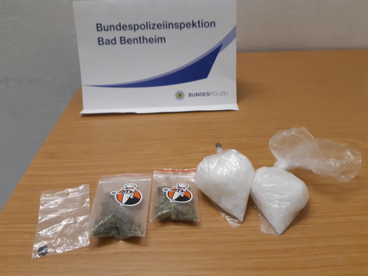 BPOL-BadBentheim: Bundespolizei entdeckt Crystal Meth im Koffer eines 29-Jährigen