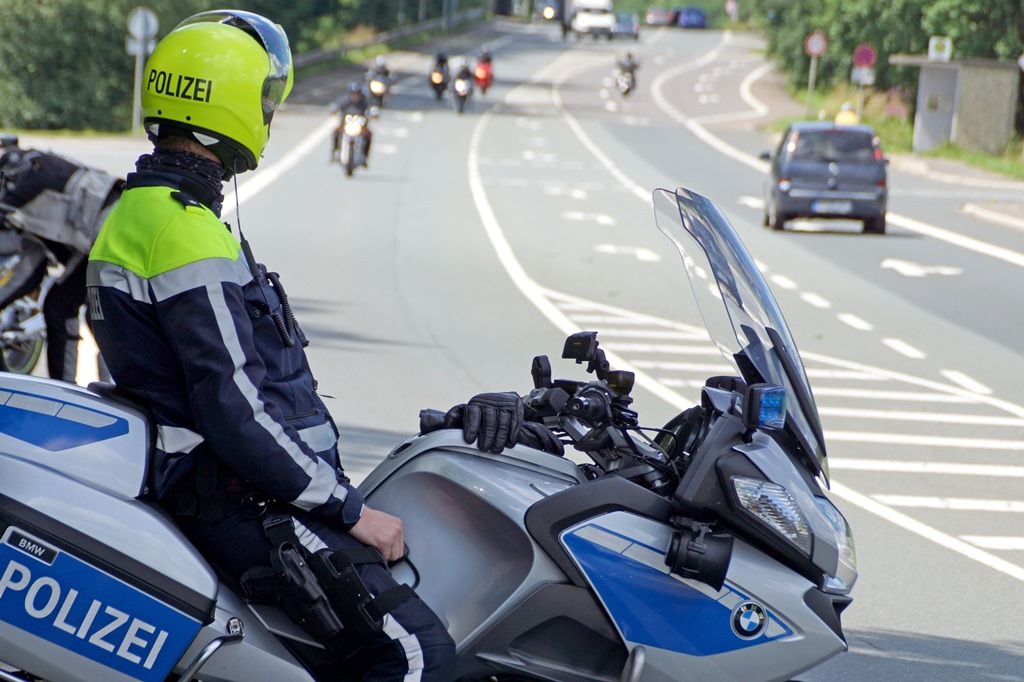 POL-ME: Traktordemo: Die Polizei rechnet mit Verkehrsbehinderungen durch Traktorkonvois - Bürgertelefon geschaltet - Kreis Mettmann / Ratingen - 1911092