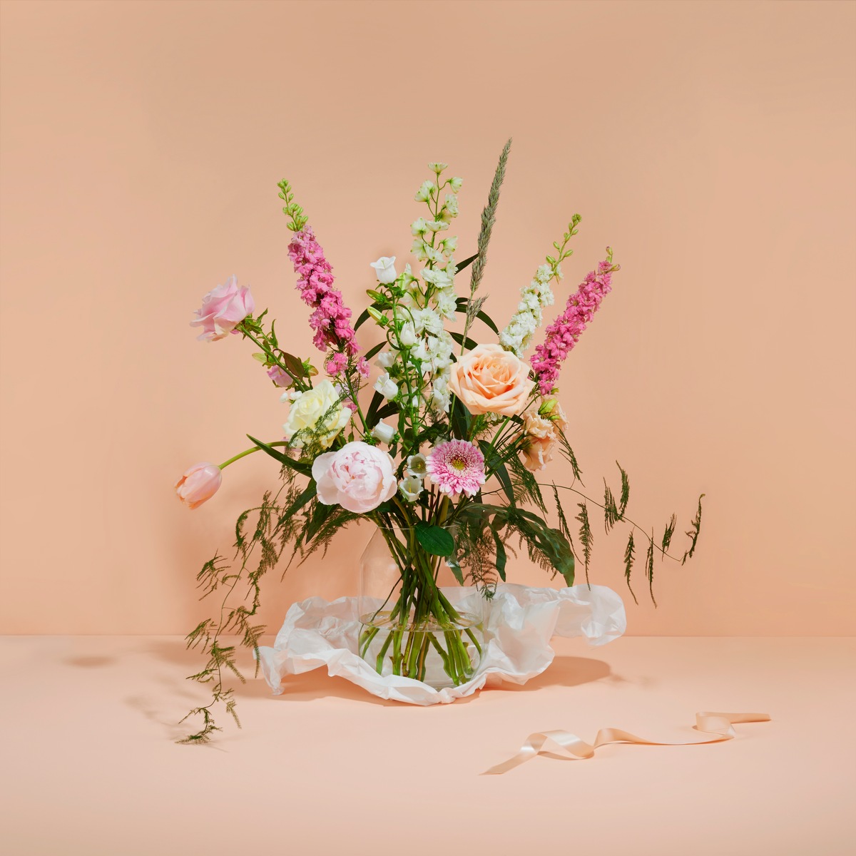 Zum Muttertag hält bloomon, der Online-Florist für Premium Blumen, etwas Neues bereit: Das bloomon Geschenk-Bouquet