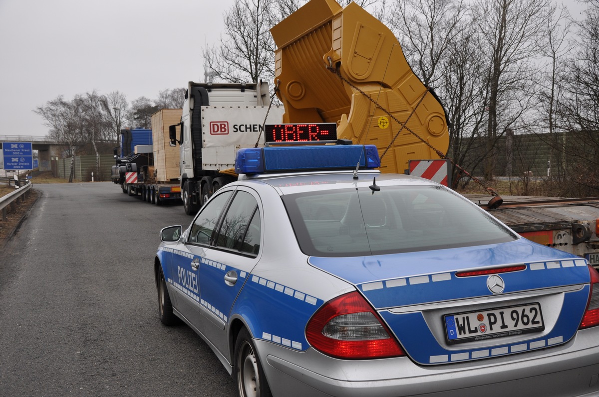 POL-WL: Erhöhtes Schwerlastverkehrsaufkommen auf der B 404 zwischen der Autobahnabfahrt  Handorf und der A 25 bei Geesthacht