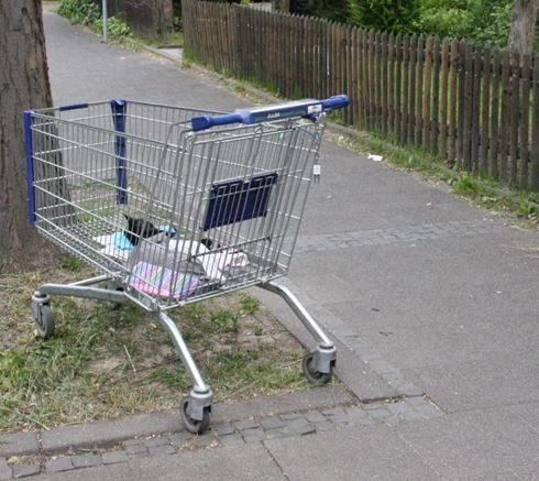 POL-UN: Schwerte - Straftat nach dem Tierschutzgesetz
- tote Katze in Einkaufswagen auf Gehweg abgestellt