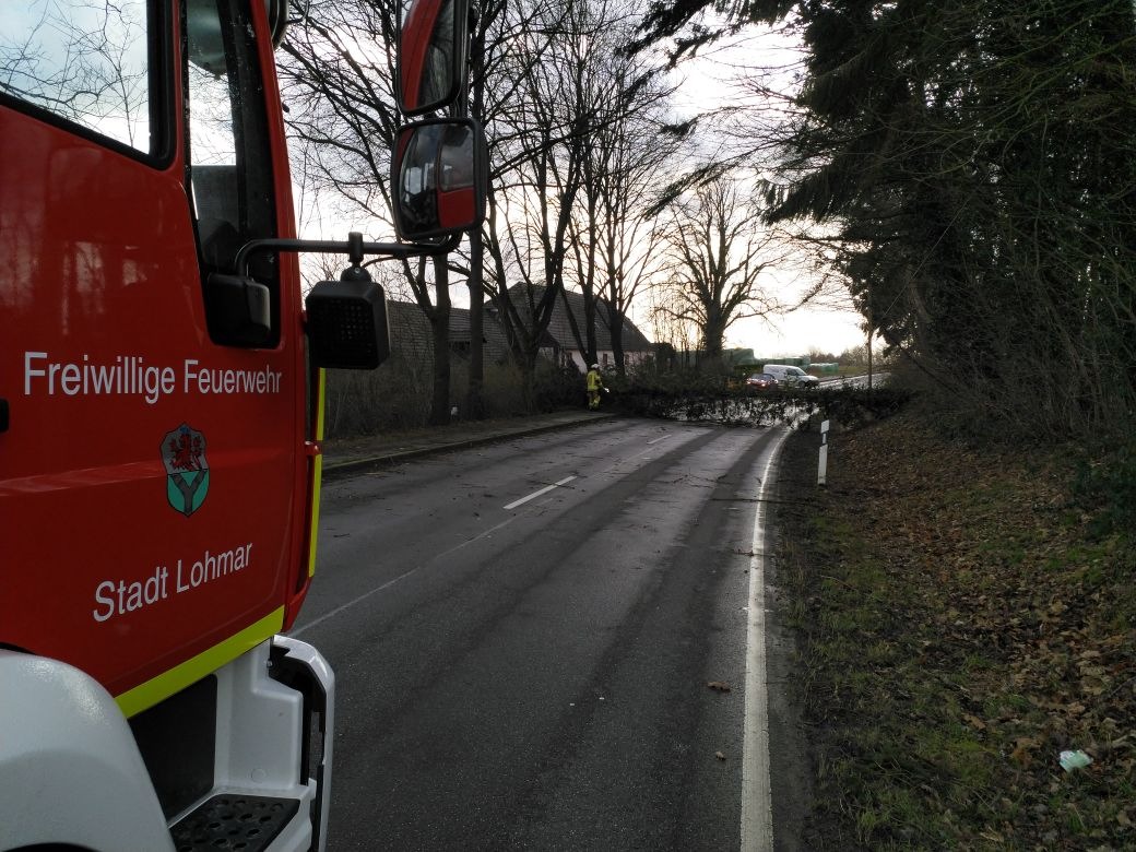 FW-Lohmar: Sturmtief Friederike