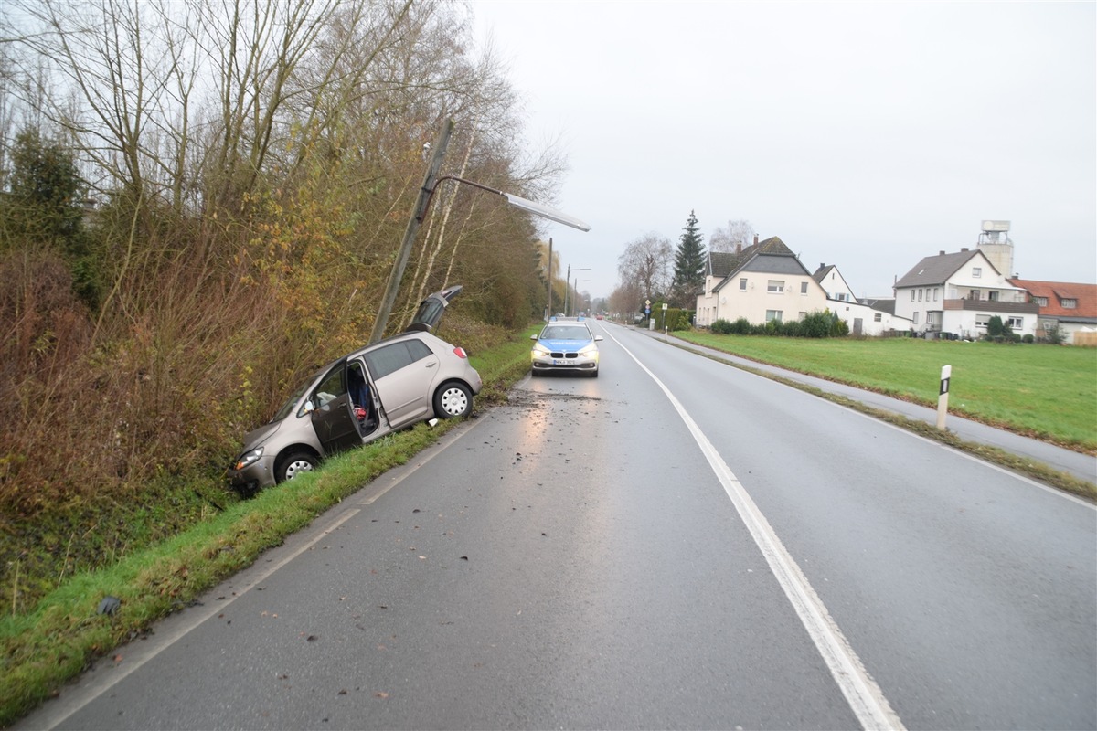 POL-HF: Fahrt endet im Graben - Alleinunfall am hellichten Tag