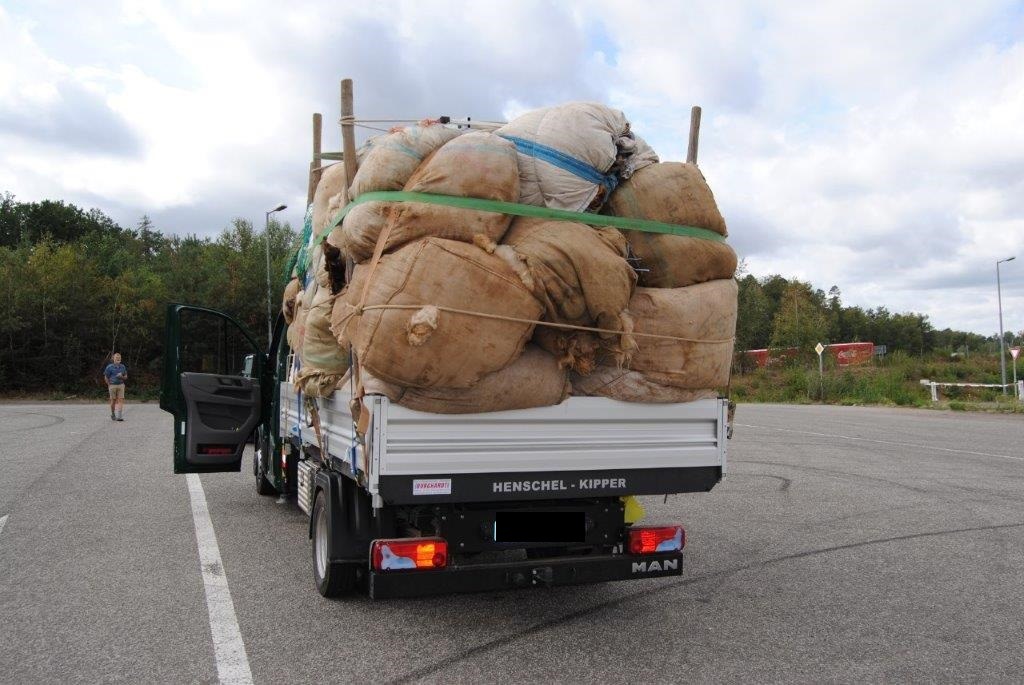 POL-PDKL: A6/Kaiserslautern, Ladung nicht gesichert - Weiterfahrt untersagt