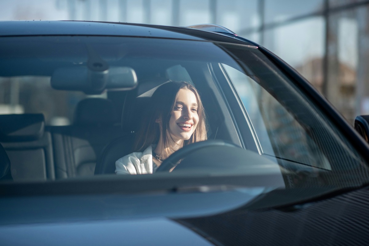 Vom alten Auto zum neuen Traumwagen: Wie der Autoankauf bei Händlern Ihren Traumwagen ermöglicht