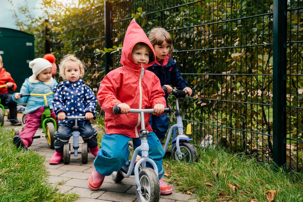 Wie gut ist mein Kind abgesichert? Wer haftet in Kita, Kindergarten oder Hort?