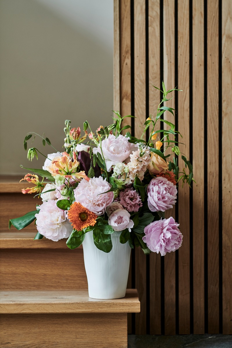 Üppige Blüten und sanfte Pastellfarben / Sommer, Sonne, Heiterkeit - herrliche Sommerbouquets mit Pfingstrosen