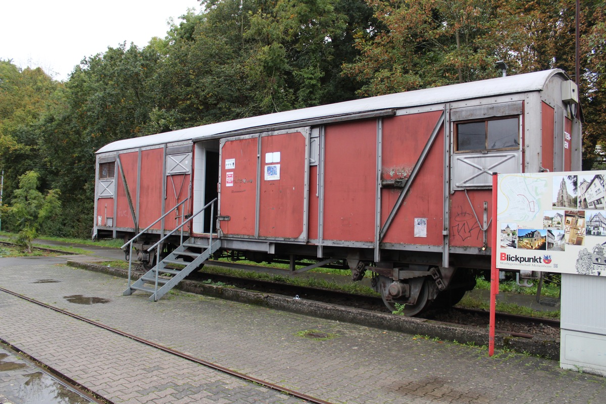 POL-PDKL: Vandalen im Toilettenwaggon