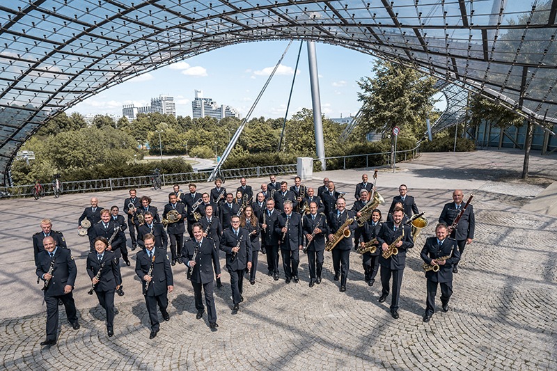 Bundespolizeidirektion München: Big Band des Bundespolizeiorchesters München jazzt für benachteiligte Mädchen