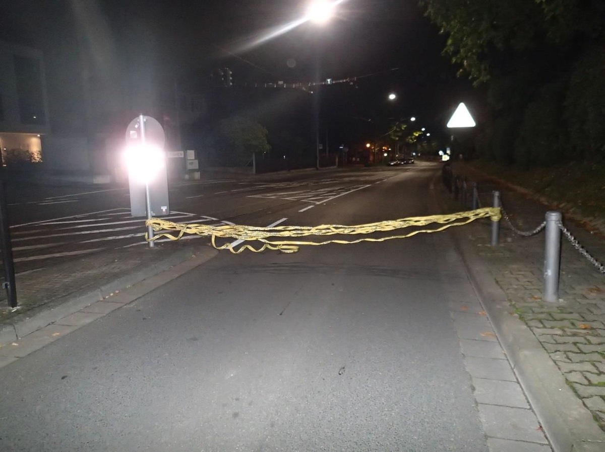 POL-PPMZ: Mainz, Gefährlicher Eingriff in den Straßen- und Schienenverkehr