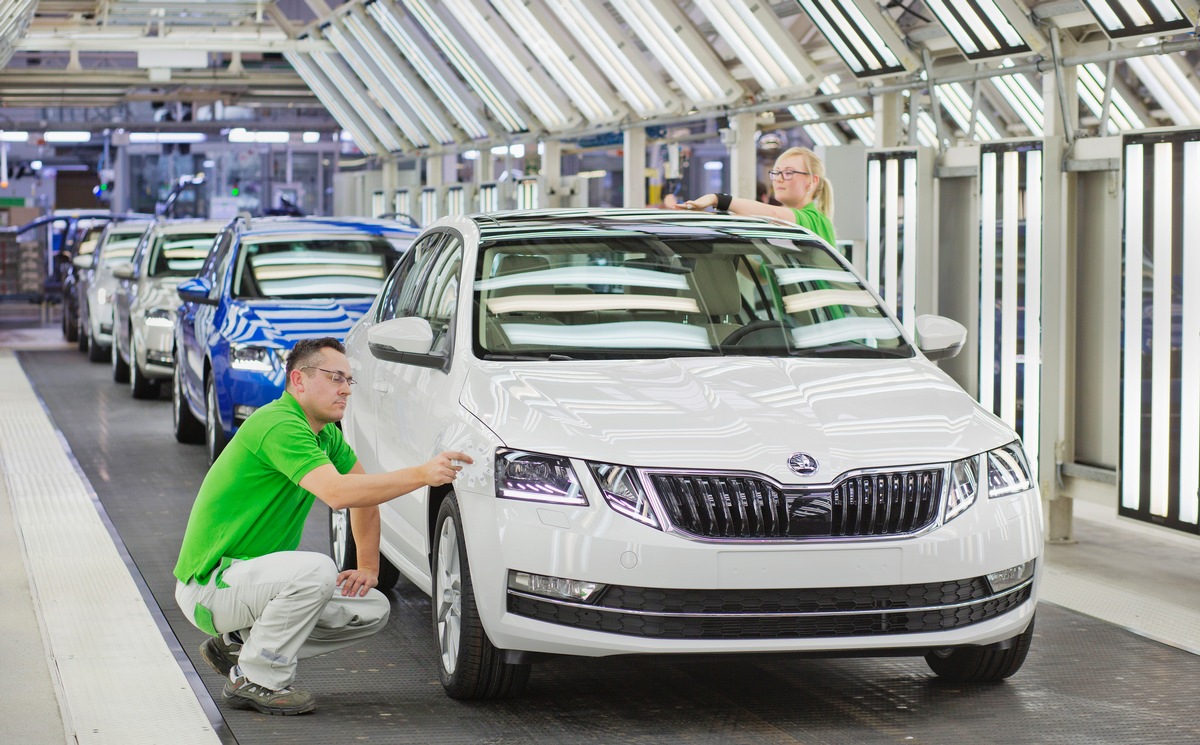 Produktionsstart für den umfangreich aufgewerteten SKODA OCTAVIA (FOTO)