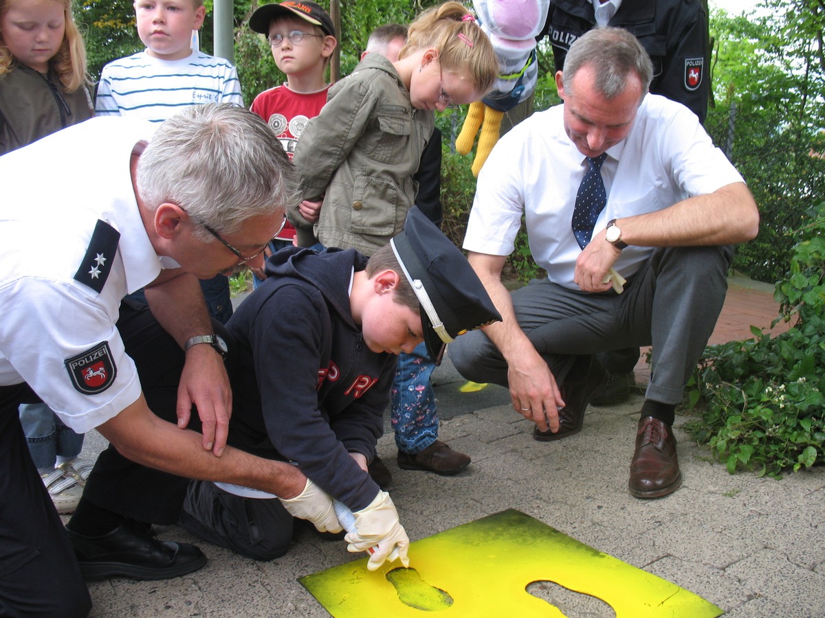 POL-GOE: (1112/2008) Polizeipräsident Wargel startet Schulanfangsaktion 2008 in der Polizeidirektion Göttingen - Fotos im Download