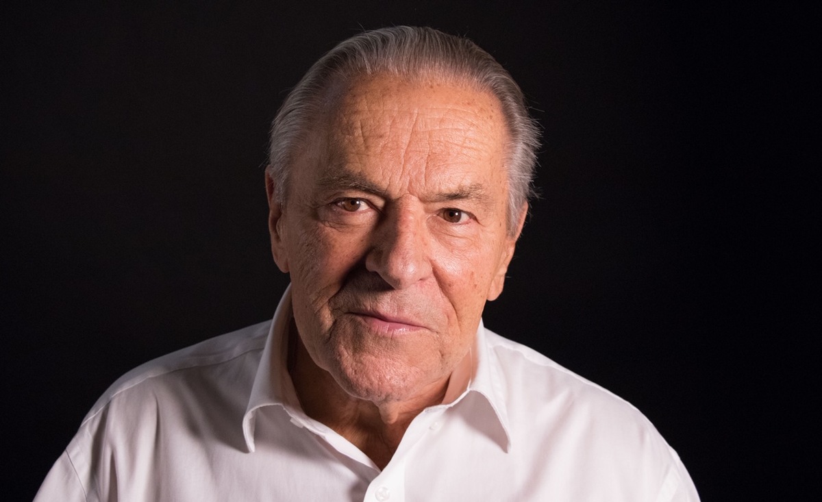 Medienmitteilung: Der Grossmeister der Psychedelik Stanislav Grof wird 90 jährig!