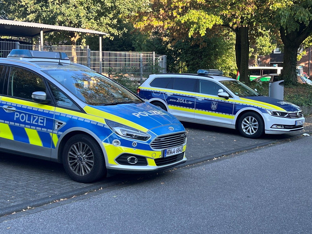 HZA-KR: Gemeinsame Pressemeldung vom Hauptzollamt Krefeld und der Polizei Mönchengladbach: Lkw-Kontrolle führt zu zwei Festnahmen