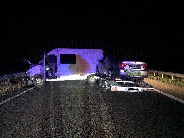 POL-PDLD: A 65 / Edesheim - Hoher Sachschaden durch Unfall mit Anhängergespann