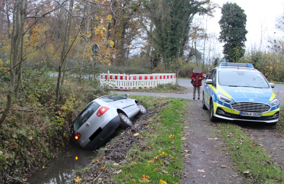 POL-MI: Mit gestohlenem Auto Unfall gebaut - Dieb ermittelt