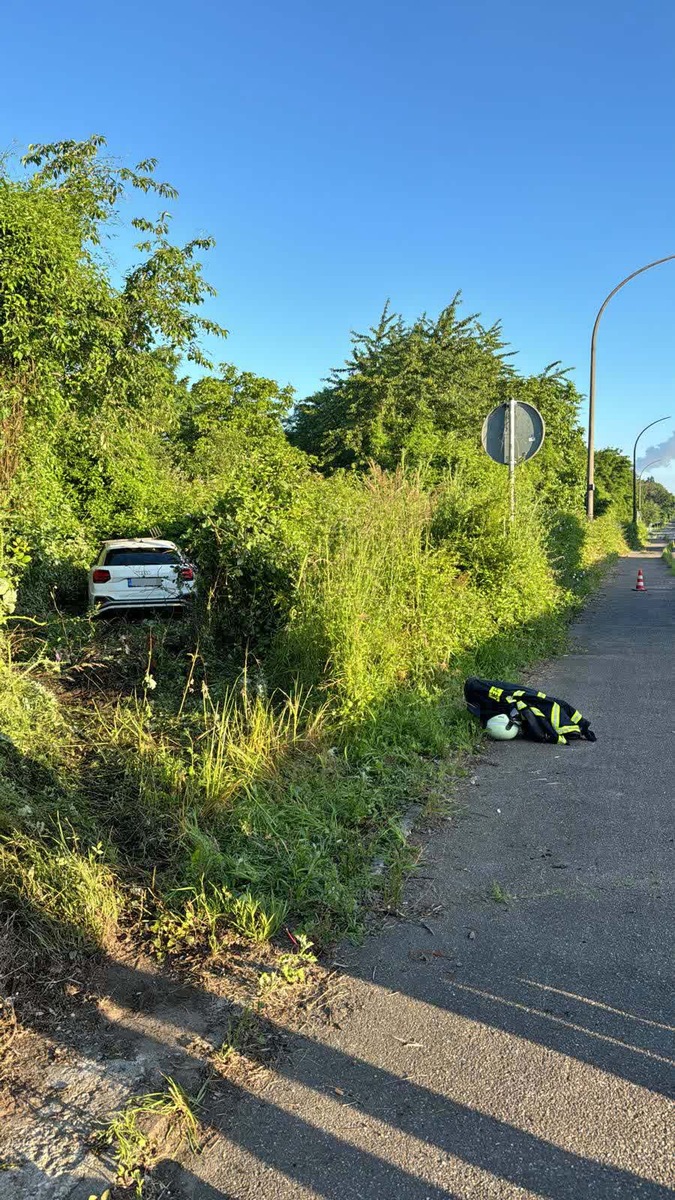 POL-REK: 240610-2: Minderjährige ohne Führerschein kommt von Fahrbahn ab