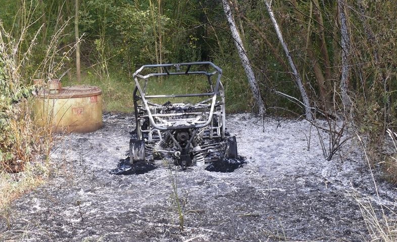 POL-DN: Strandbuggy entwendet - abgebrannt aufgefunden