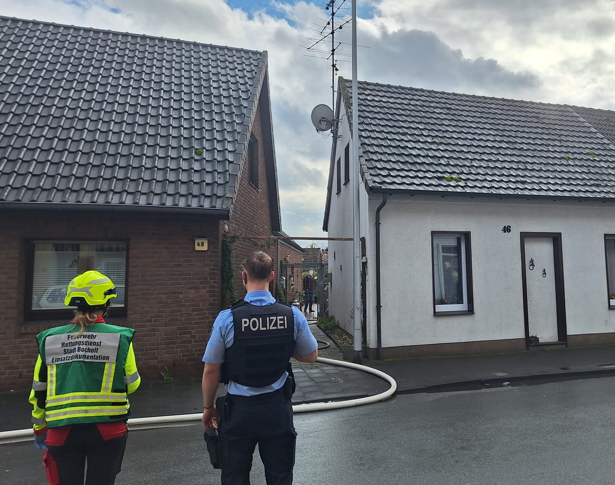 FW Bocholt: Küchenbrand in Bocholt